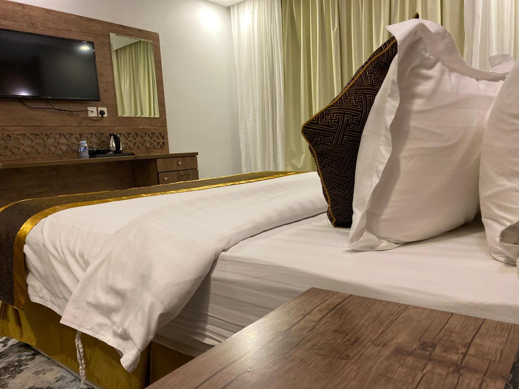 Areen Al Basateen Hotel Jeddah Ngoại thất bức ảnh
